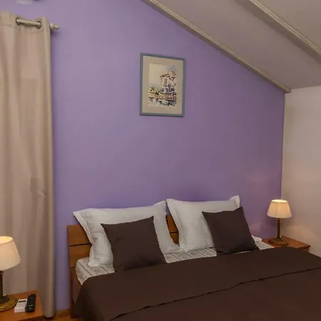 Sun View Apartment